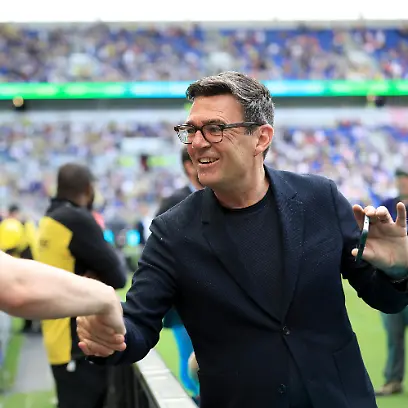 Leigh-Leopards-v-Warrington-Wolves-Betfred-Super-League-Hill-Dickinson-Stadium-Andy-Burnham-greets-a-supporter-ahead-of-the-Betfred-Super-League-Magic-Weekend-match-at-Hill-Dickinson-Stadium-Liverpool-Picture-date-Saturday-July-4-2026-Photo-credit-should-read-Nigel-French-PA-Wire-RESTRICTIONS-Use-subject-to-restrictions-Editorial-use-only-no-commercial-use-without-prior-consent-from-rights-holder