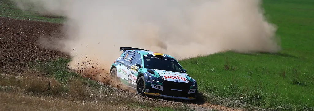 Marijan-Griebel-gewann-am-Samstag-mit-Beifahrerin-Ella-Kremer-die-ADAC-Saarland-Pfalz-Rallye
